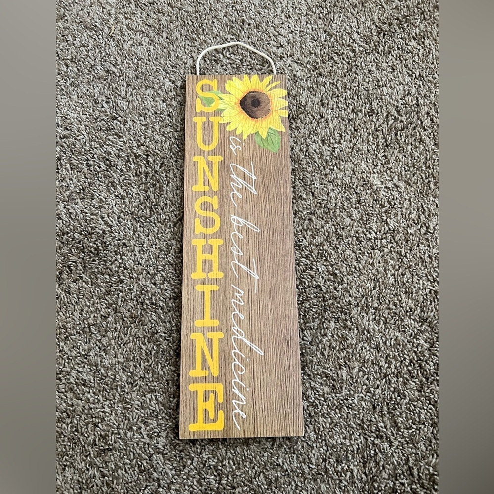 NWT SUNSHINE IS THE BEST HOME DECOR